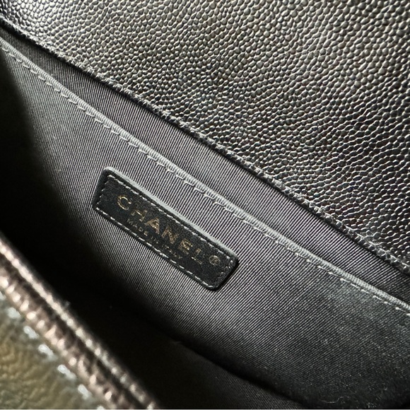 EUC CHANEL Boy Bag Black Caviar Chevron Leather Brushed Gold Hardware Old Medium - Picture 9 of 15